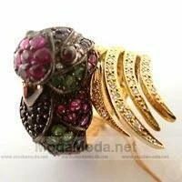 Sevan Bıçakcı takı tasarımları