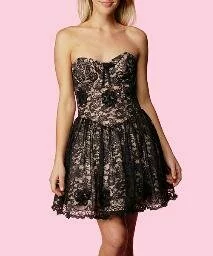 Betsey Johnson Gece Elbiseleri