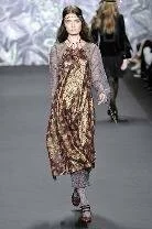 Anna Sui bayan koleksiyonu