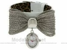 Betsey Johnson saat modelleri